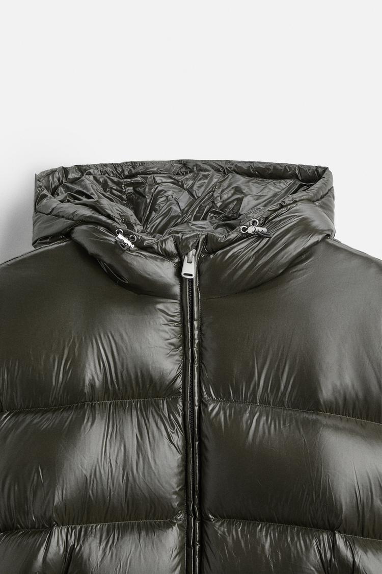 Unisex hooded quilted puffer jacket with zip front