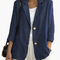Women's plain blazer with notched lapels, three-quarter sleeves and front pockets
