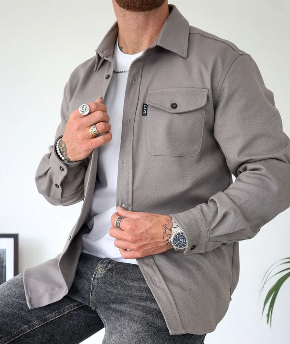 Men's long-sleeved button shirt jacket with two flap chest pockets
