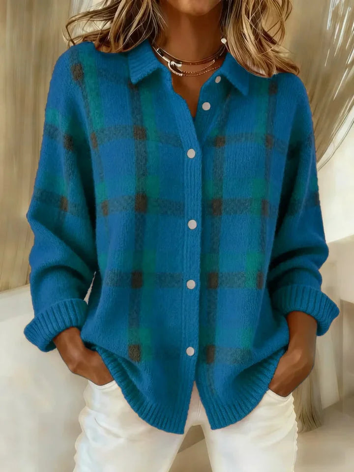 Women's checked knitted cardigan with collar, long sleeves and button front