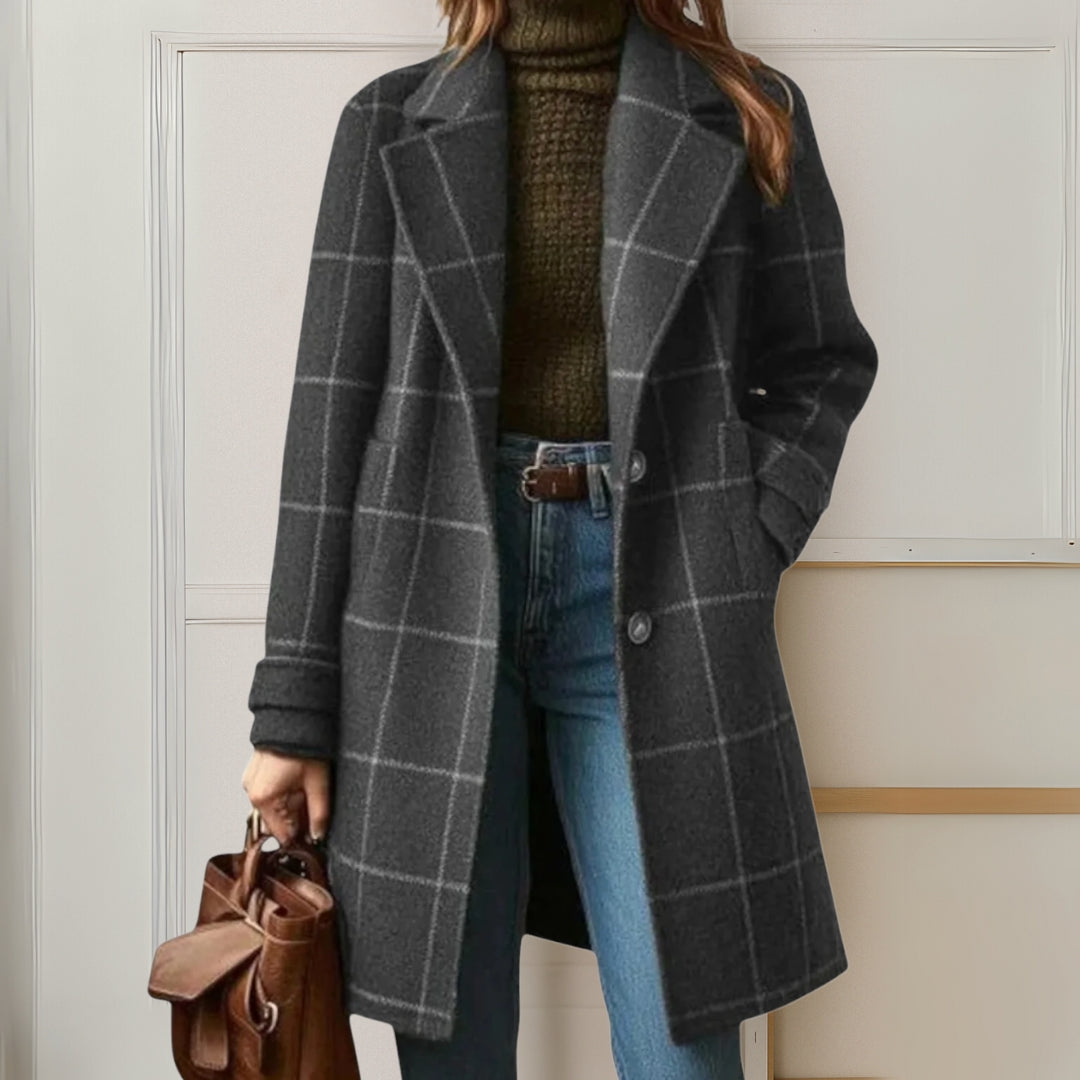 Women's long checked coat with notched lapels, buttons and front pockets