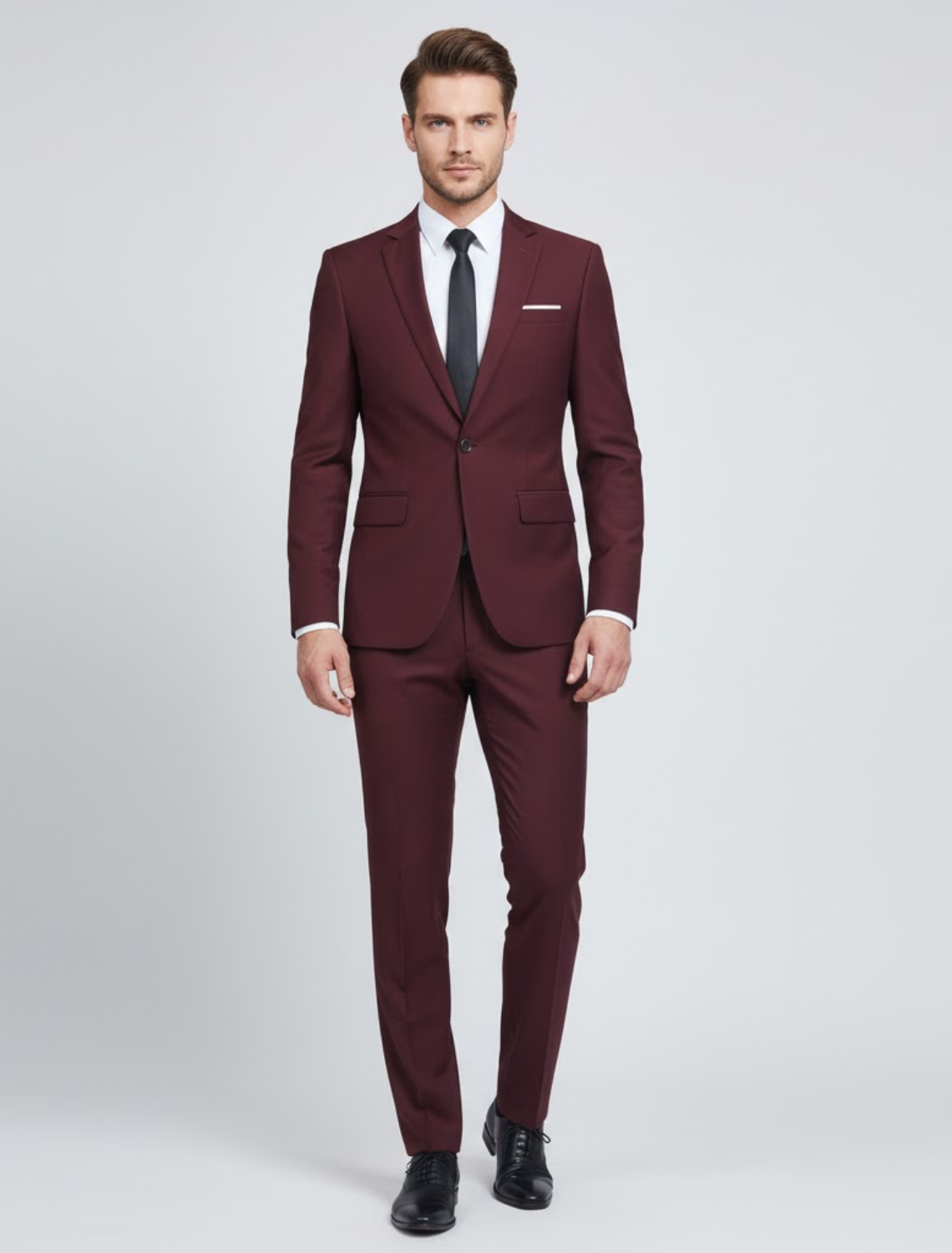 Men's two-piece suit with notch lapel, long sleeves and matching trousers