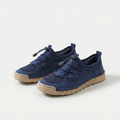 Unisex mesh trainers with toggle laces and textured soles
