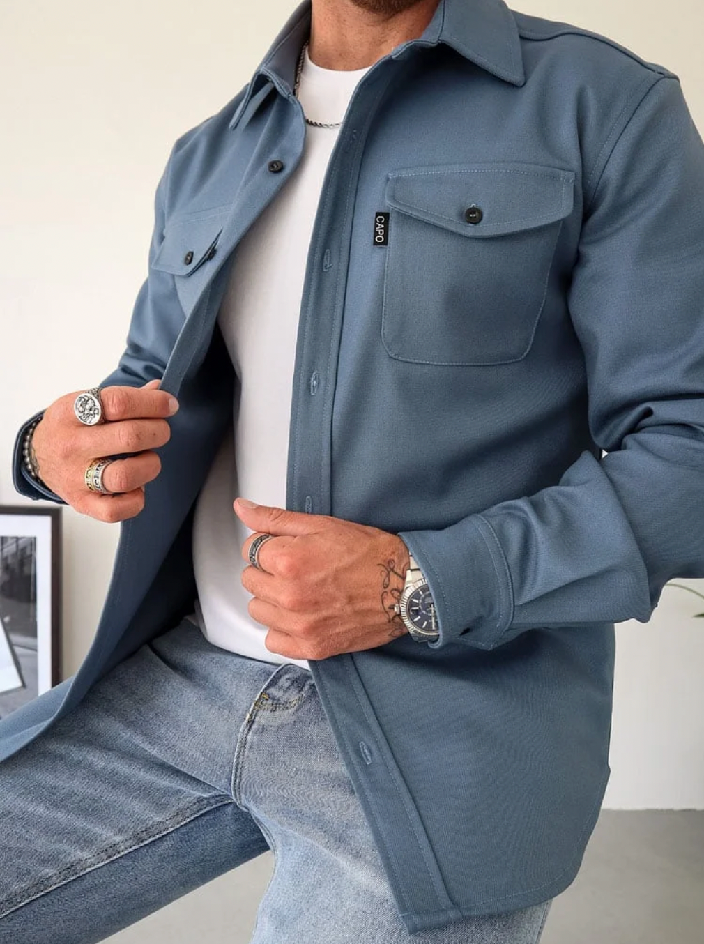 Men's long-sleeved button shirt jacket with two flap chest pockets