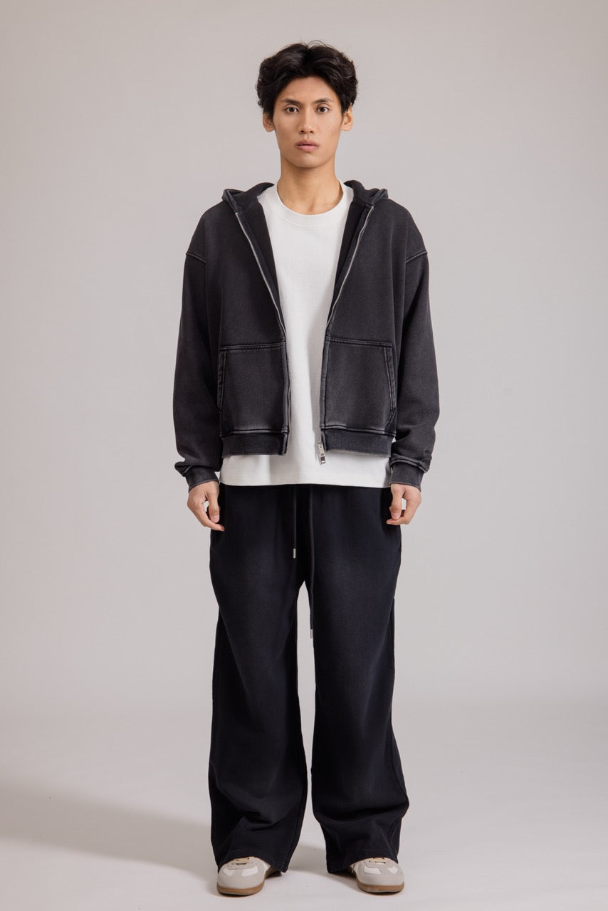 Men's black full-zip hoodie with hood, long sleeves and front pockets