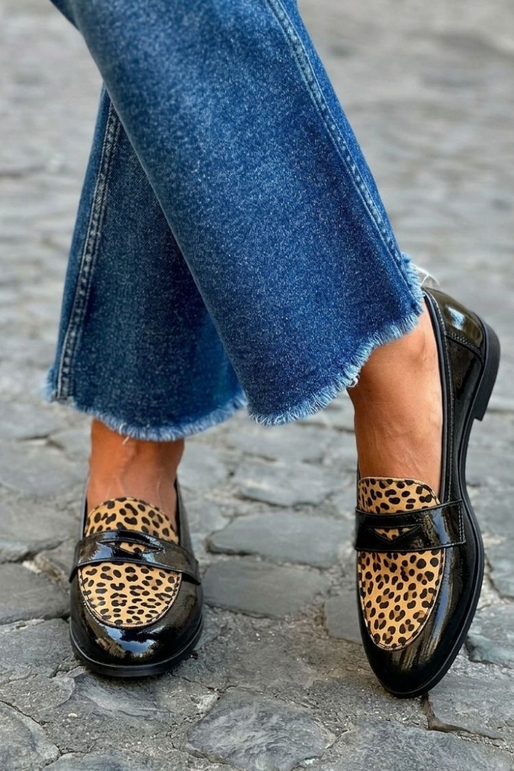 Women's patchwork colourblock loafers with round toes, glossy panels and low heels
