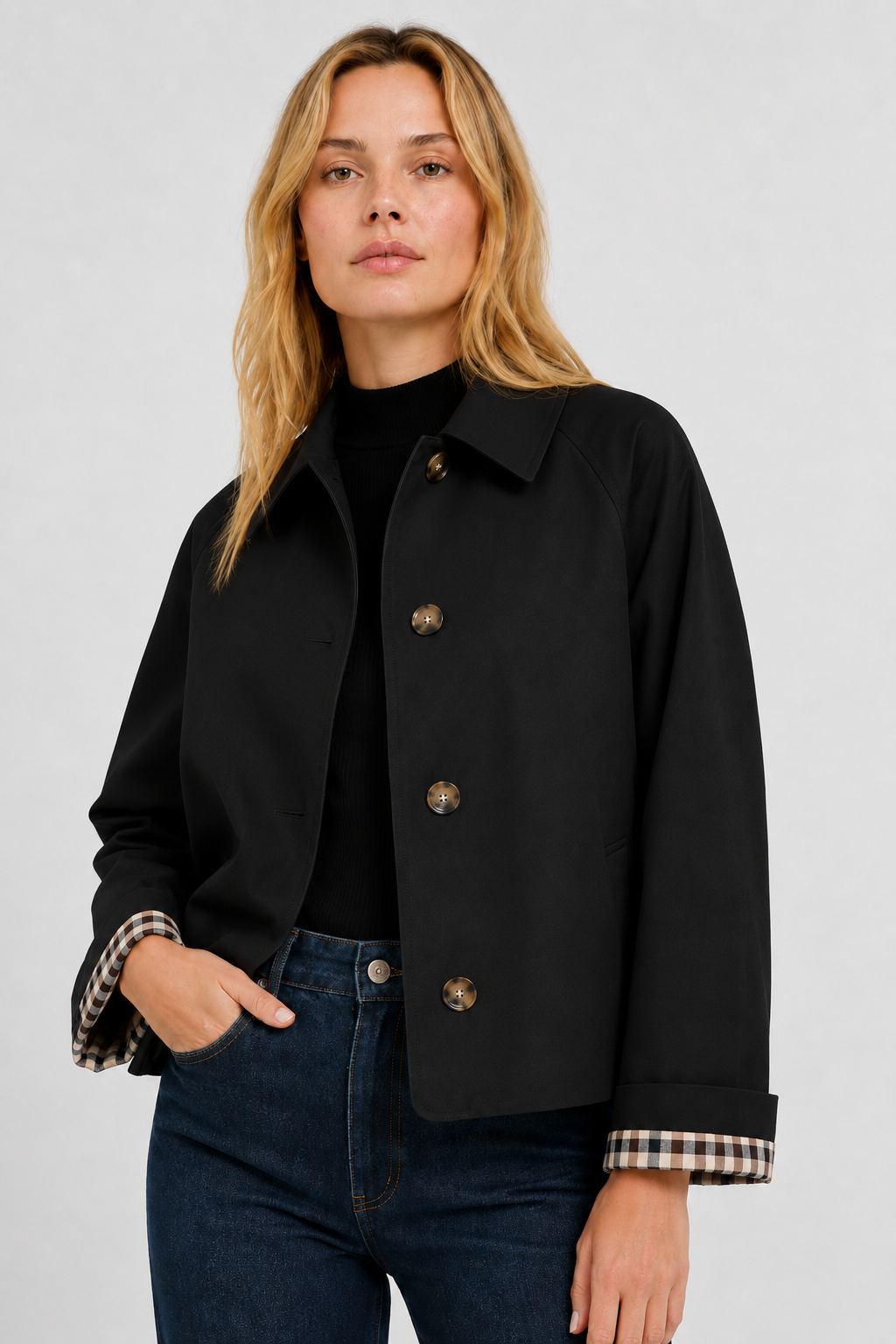 Women's lightweight trench jacket with checked turn-up cuffs