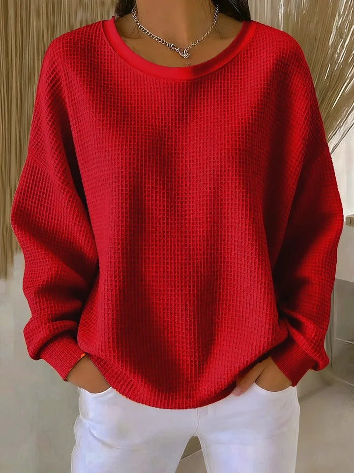 Women's oversized textured knit jumper with round neck and long sleeves