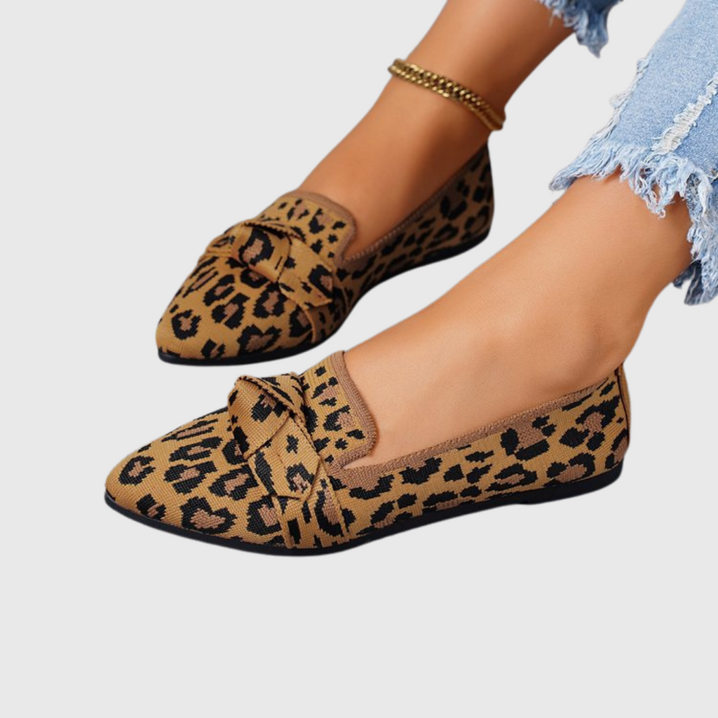 Women's pointed leopard print loafers with bow detail