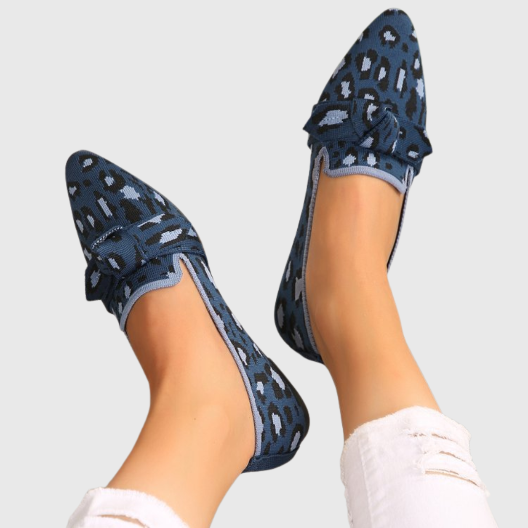 Women's pointed leopard print loafers with bow detail