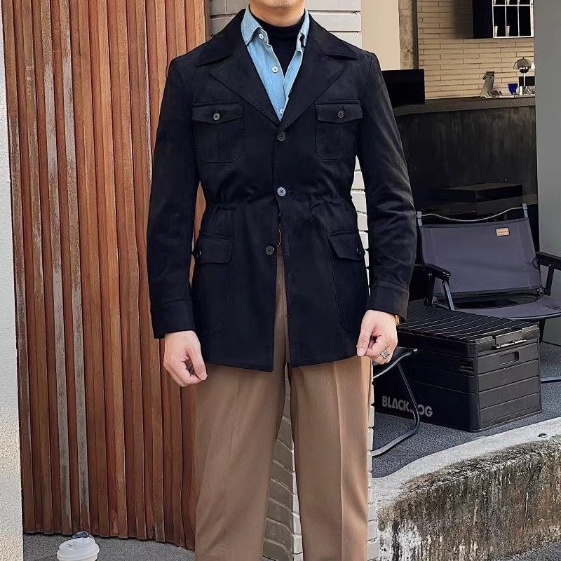 Men's utility hunting jacket with notched lapels, four flap pockets and button front