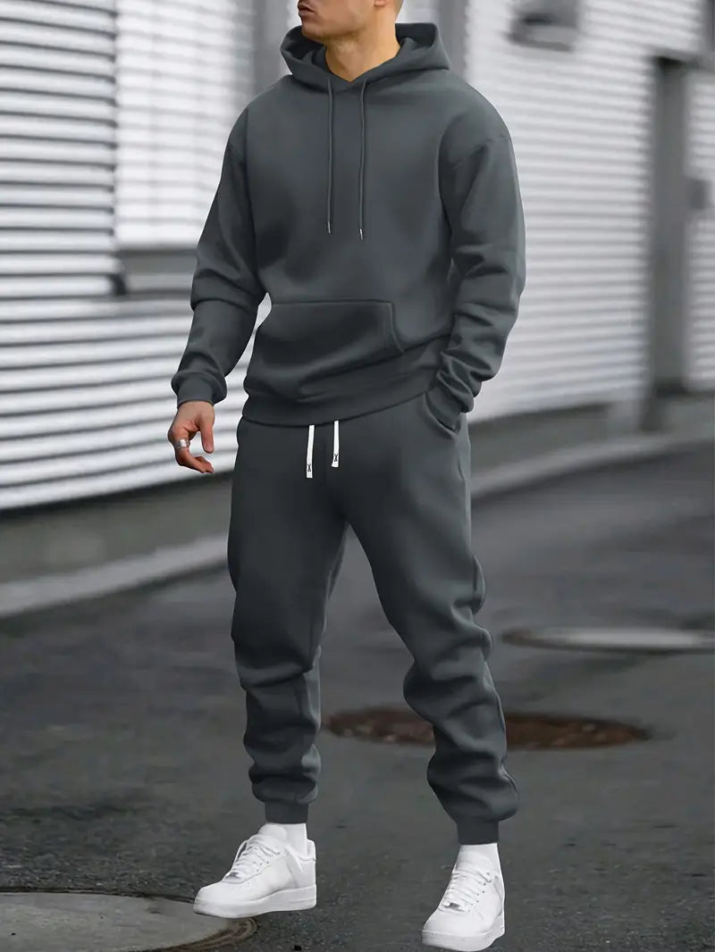 Men's hooded sweatshirt and jogger set with drawstring details and kangaroo pocket