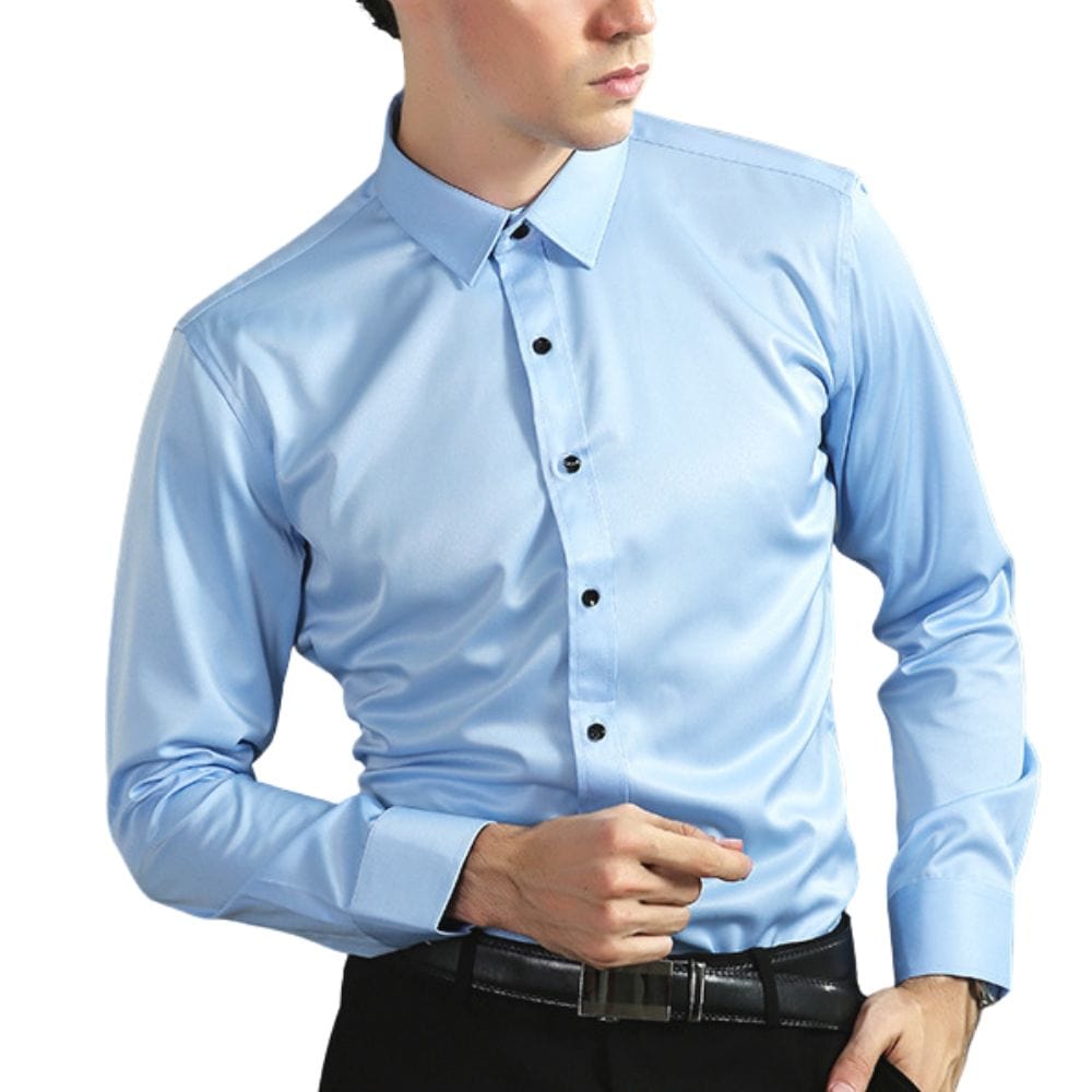 Men's long-sleeve button-front shirt with pointed collar and fitted cut