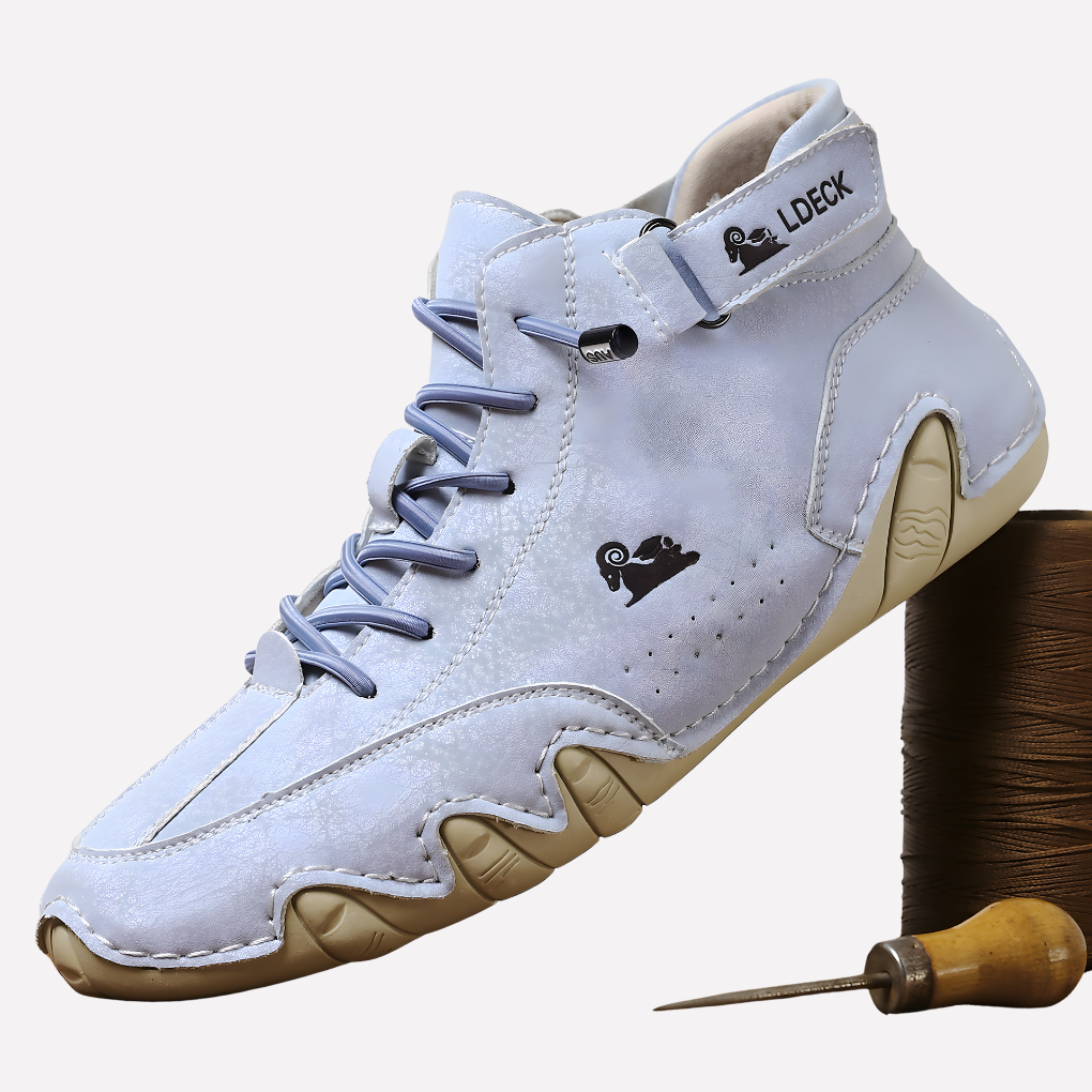 Men's high-top barefoot trainers with lace-up fastening, ankle strap and segmented flat sole