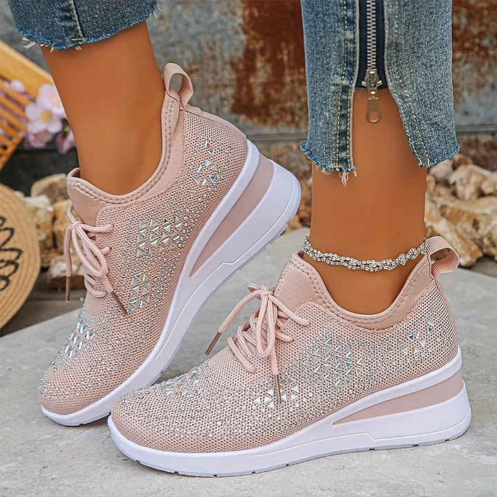 Women's textured lace-up trainers with low platform soles