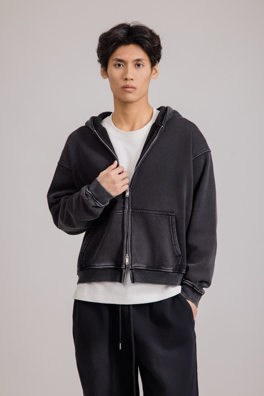 Men's black full-zip hoodie with hood, long sleeves and front pockets