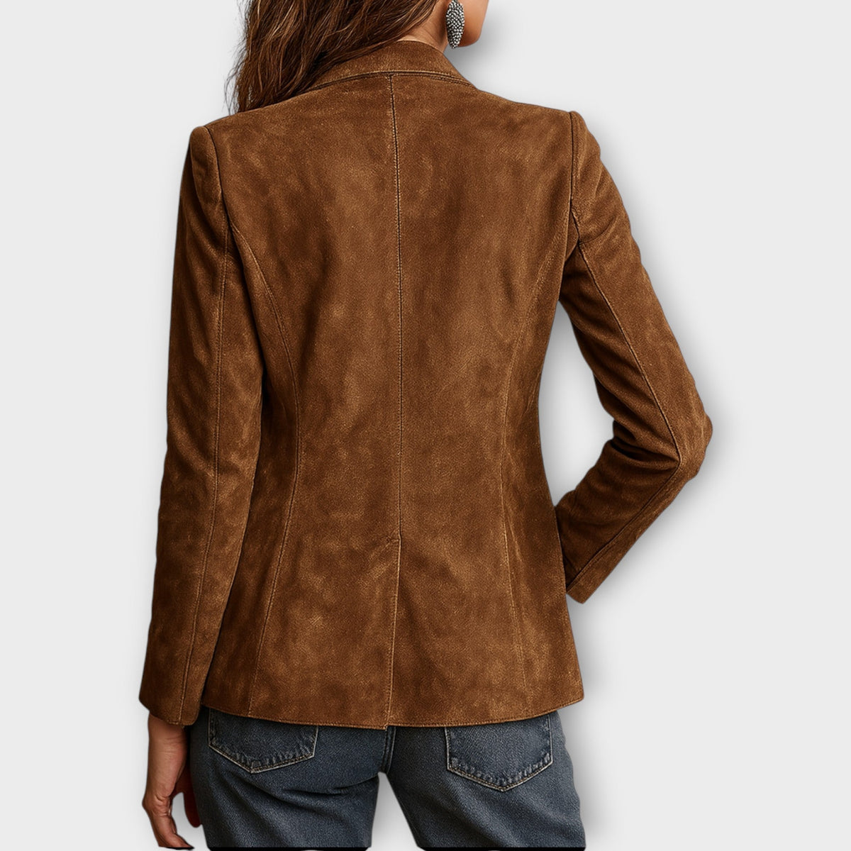 Women's vintage blazer with notched lapels, button front and patch pockets