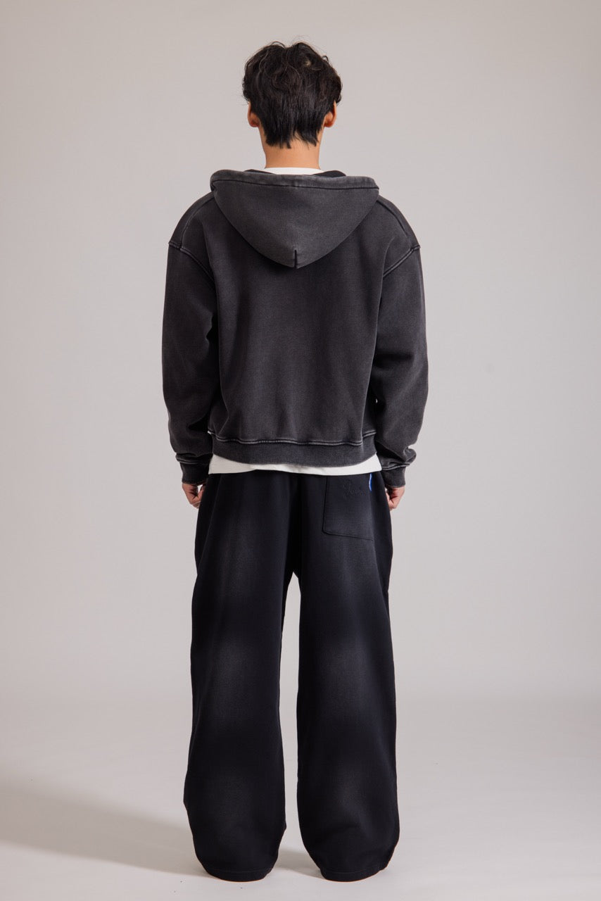 Men's black full-zip hoodie with hood, long sleeves and front pockets