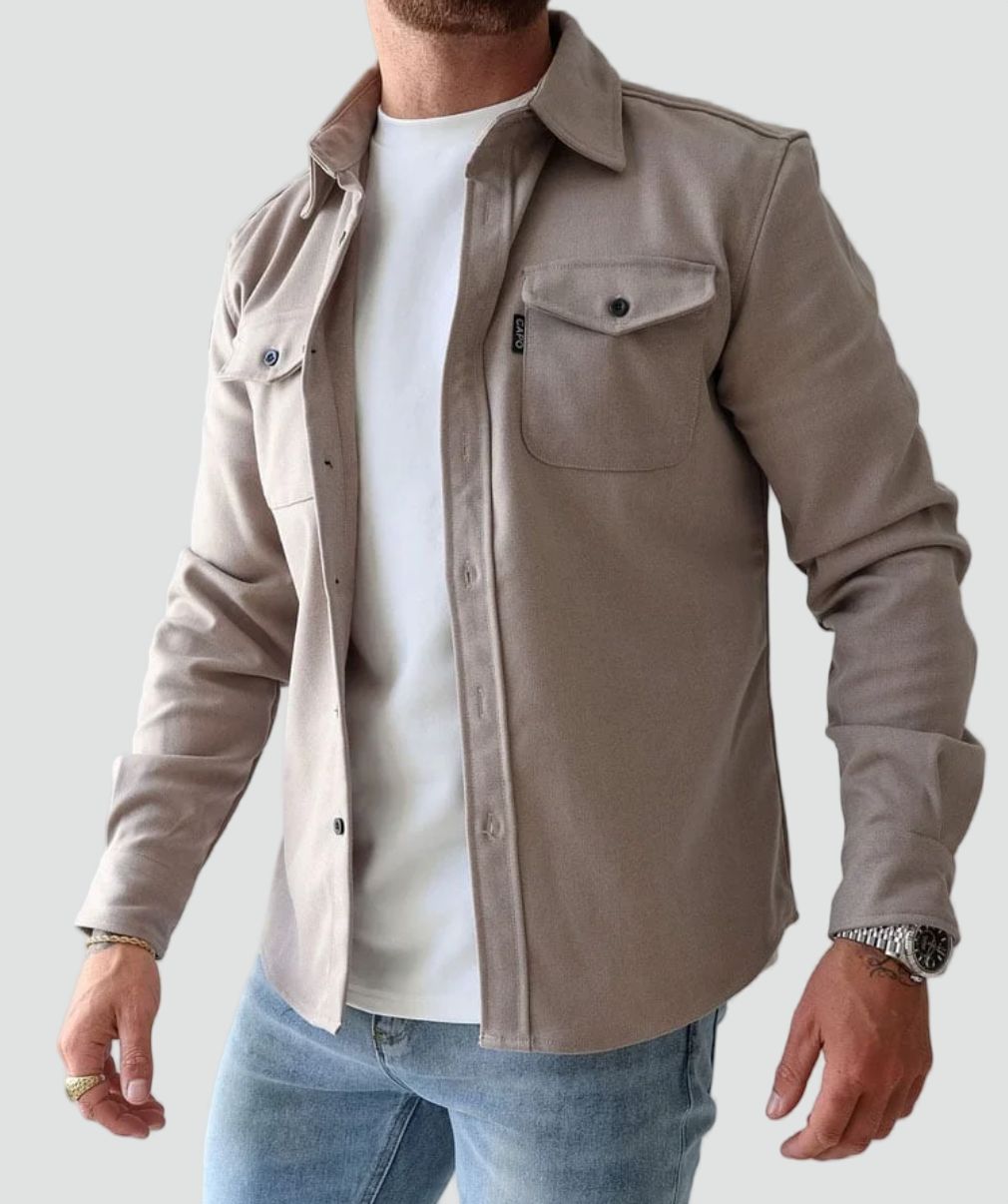 Men's long-sleeved button shirt jacket with two flap chest pockets