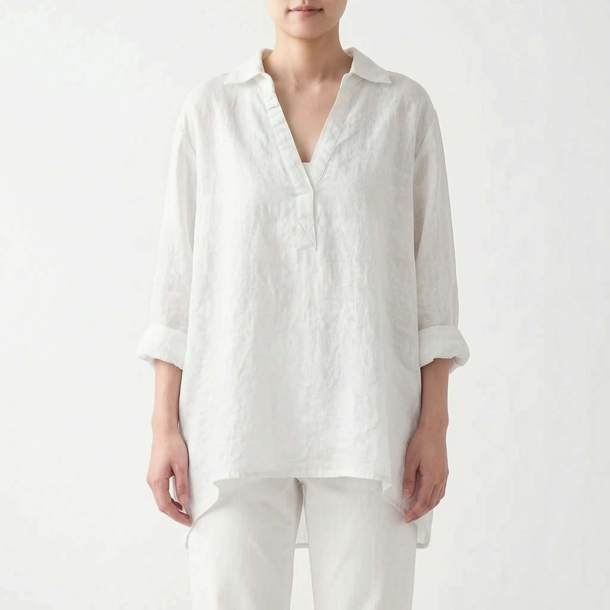 Aethra  - Loose Fit V-Neck Blouse Warm-Weather Wear