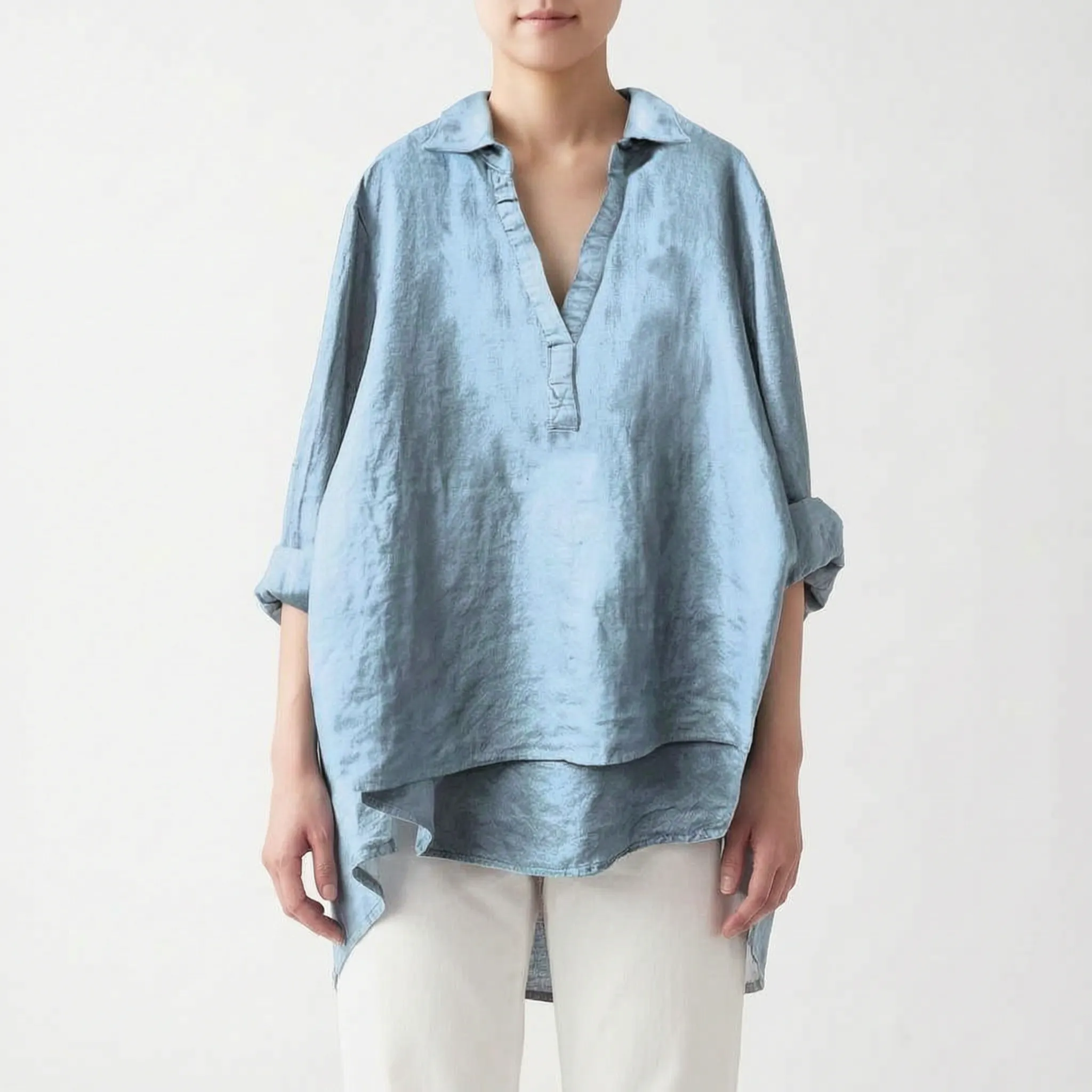 Aethra  - Loose Fit V-Neck Blouse Warm-Weather Wear