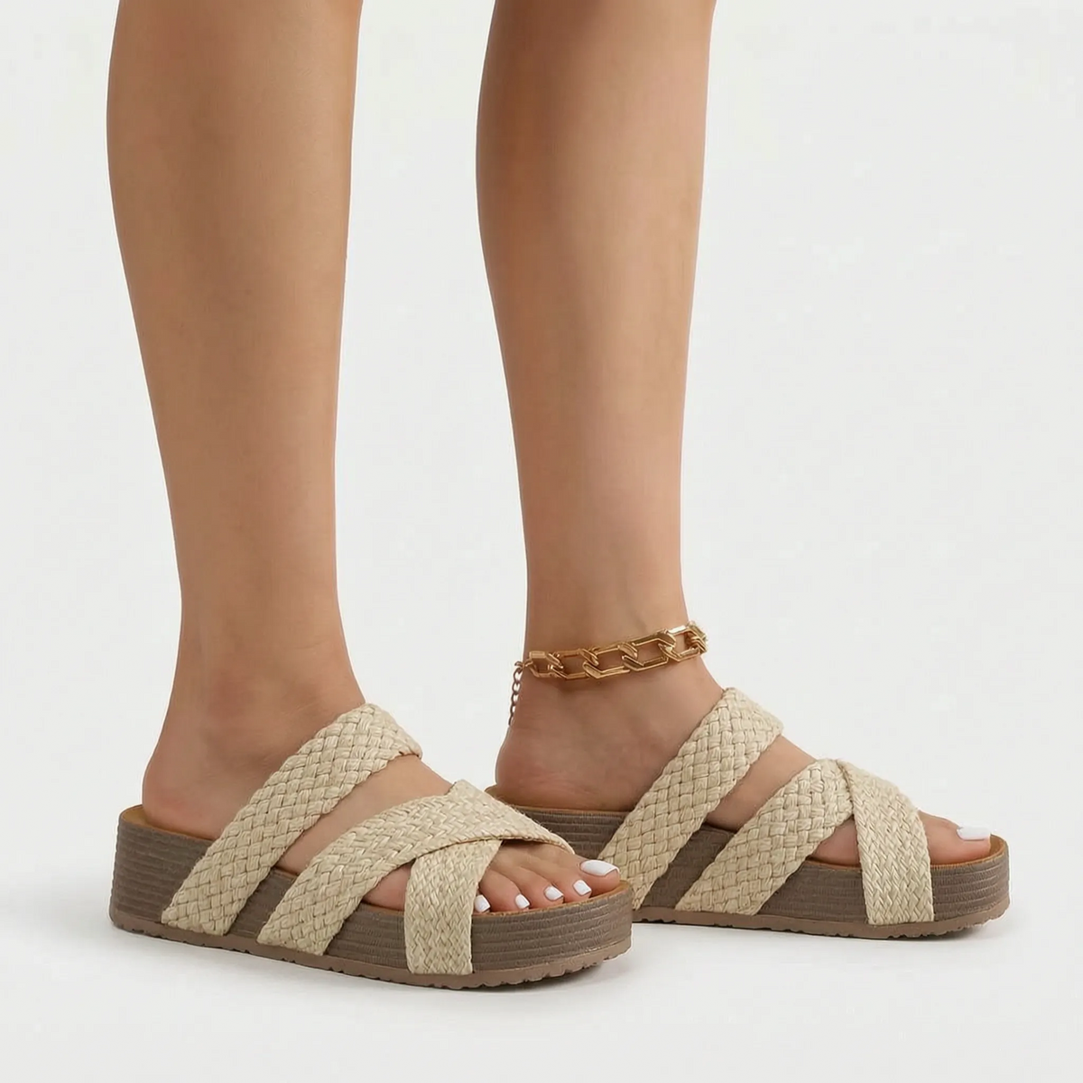 Altina  - Slip-On Platform Sandals Warm-Weather Walking