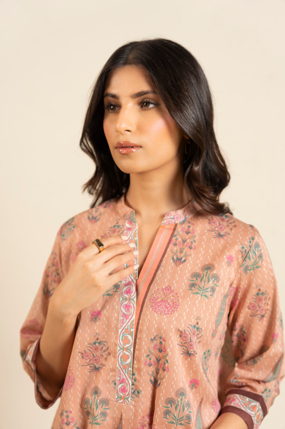 Women's peach floral shirt and wide-leg trouser set with mandarin collar