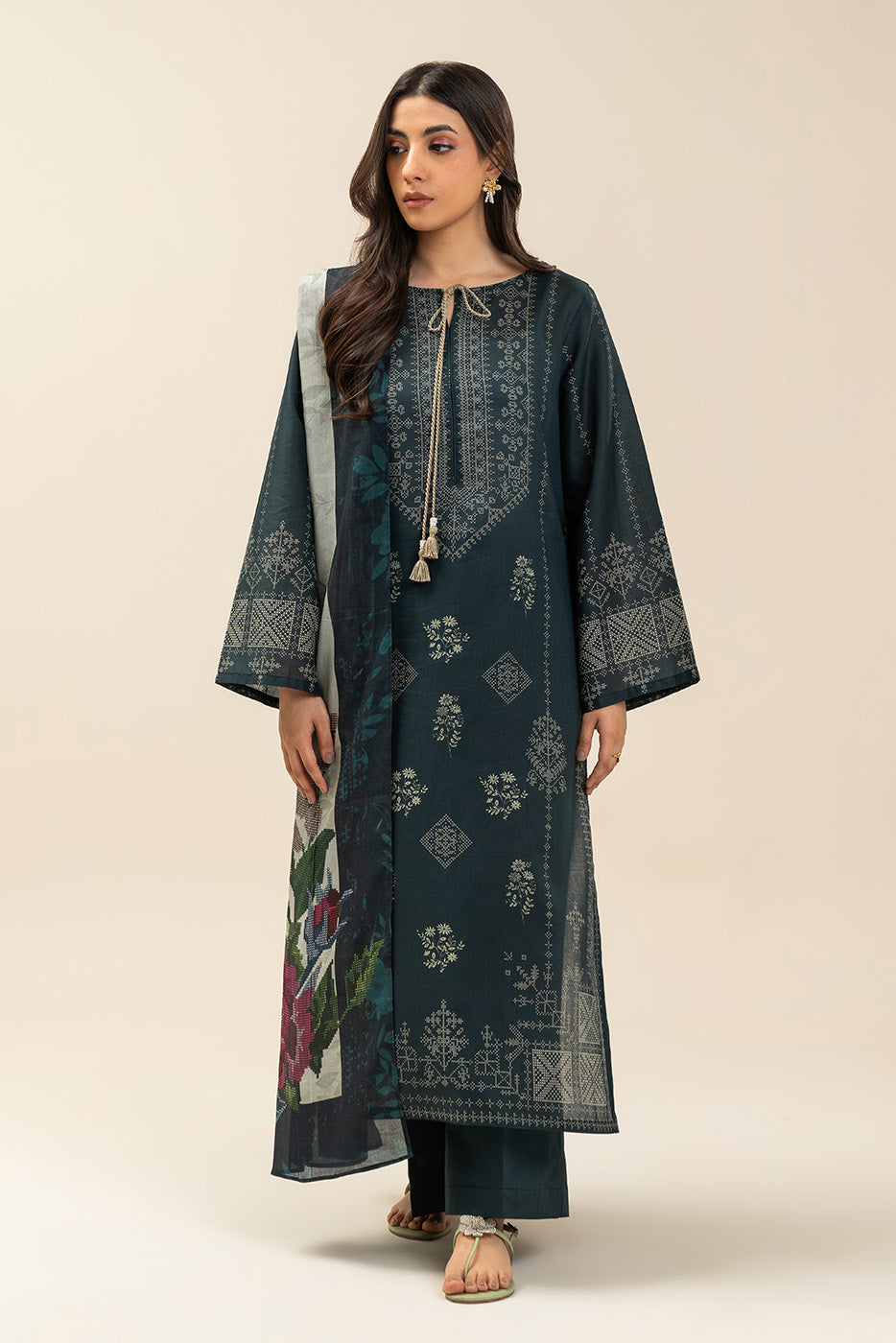Women's multicolour printed three-piece tunic suit set with long sleeves and floral dupatta