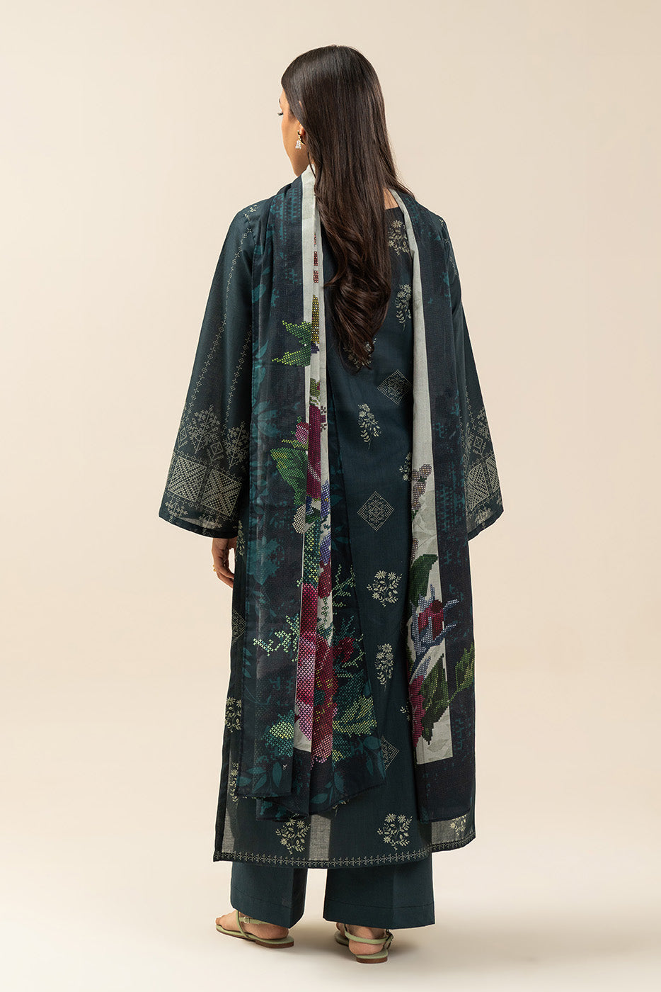 Women's multicolour printed three-piece tunic suit set with long sleeves and floral dupatta