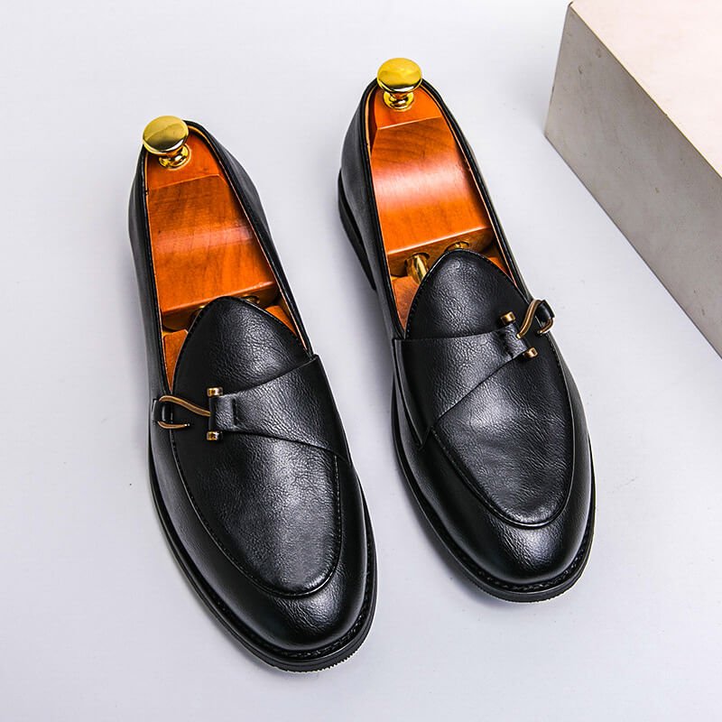 Men's plain hook detail loafers with rounded toes and low flat soles