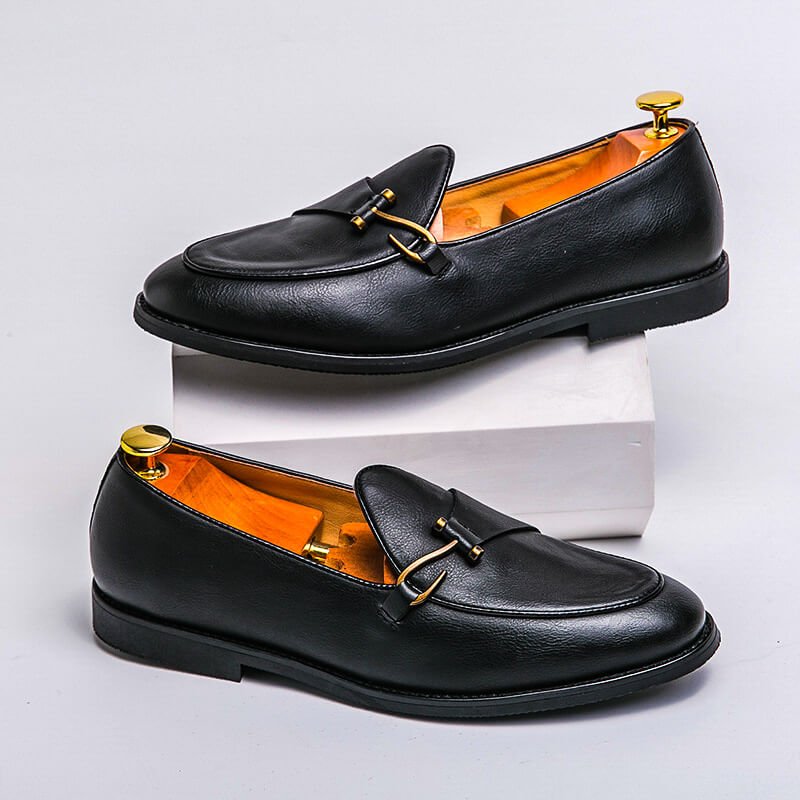 Men's plain hook detail loafers with rounded toes and low flat soles