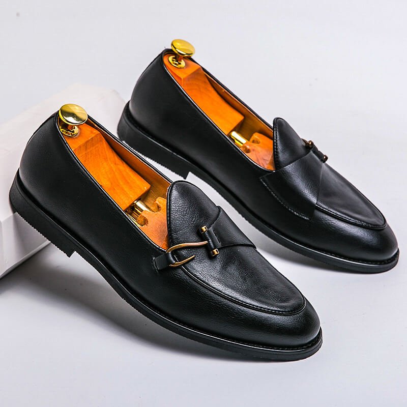 Men's plain hook detail loafers with rounded toes and low flat soles