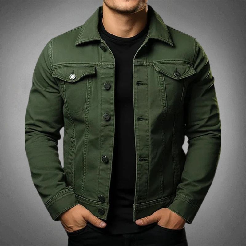 Men's long-sleeve denim jacket with pointed collar, button front and chest flap pockets