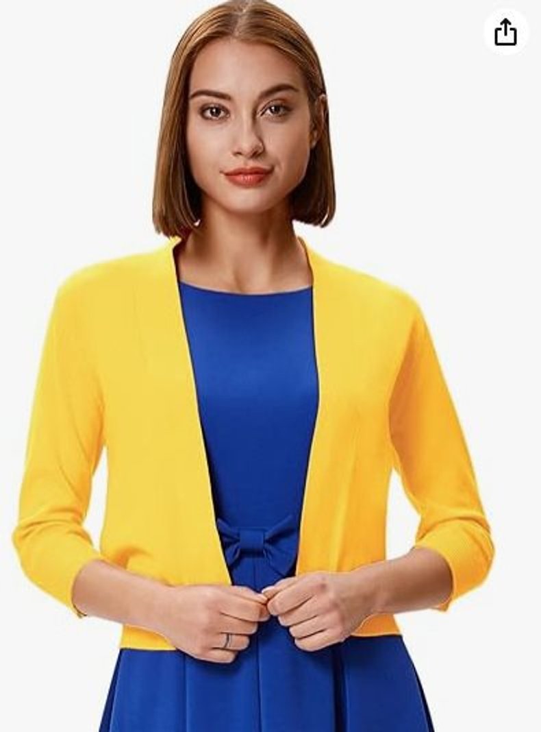 Women's cropped open-front cardigan with three-quarter sleeves