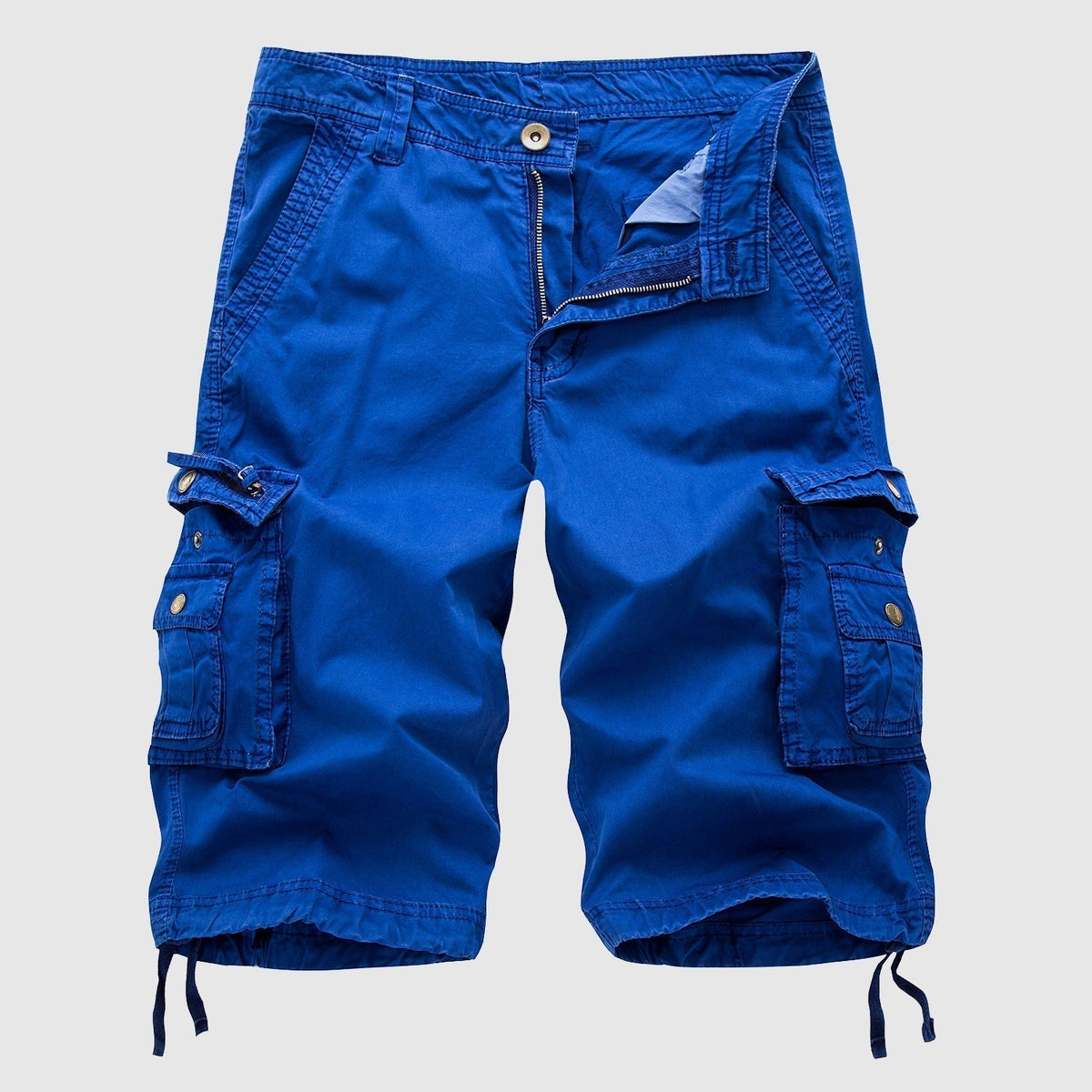 Men's cargo shorts with multiple flap pockets and adjustable drawstring hems