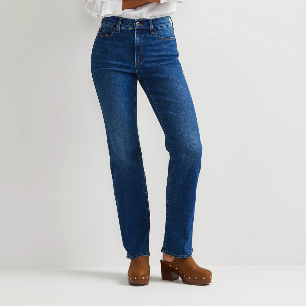 Women's high-rise bootcut jeans with five pockets and button zip fastening