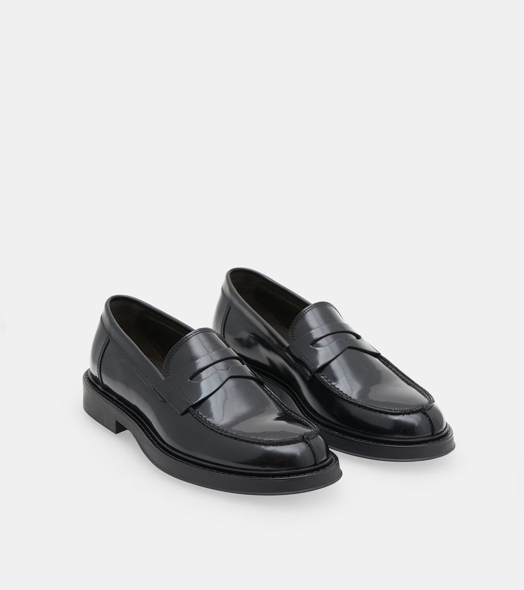 Men's glossy black penny loafers with rounded toes and low heels