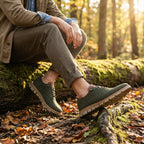 Textured men's lace-up trainers with round toes and flat segmented soles