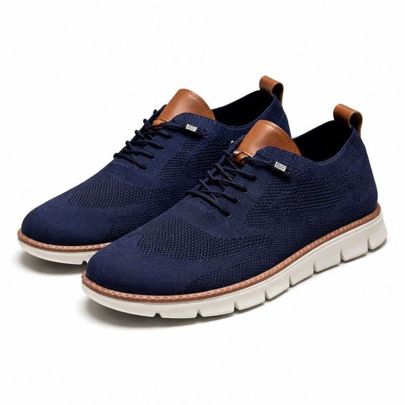 Textured men's lace-up trainers with round toes and flat segmented soles