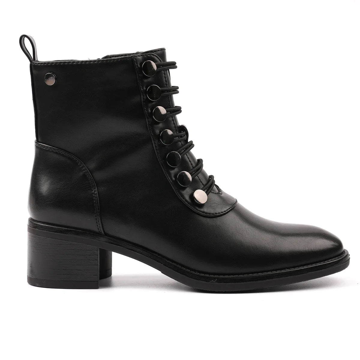 Women's lace-up ankle boots with rounded toe and block heel