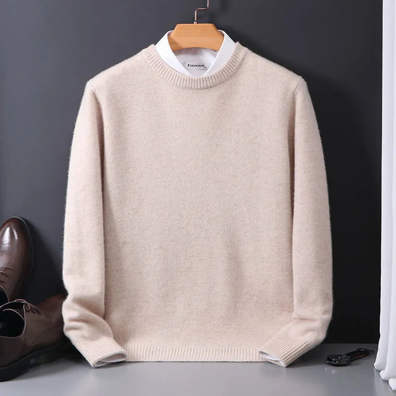 Men's plain long-sleeved crew neck jumper with ribbed trims and layered white collar