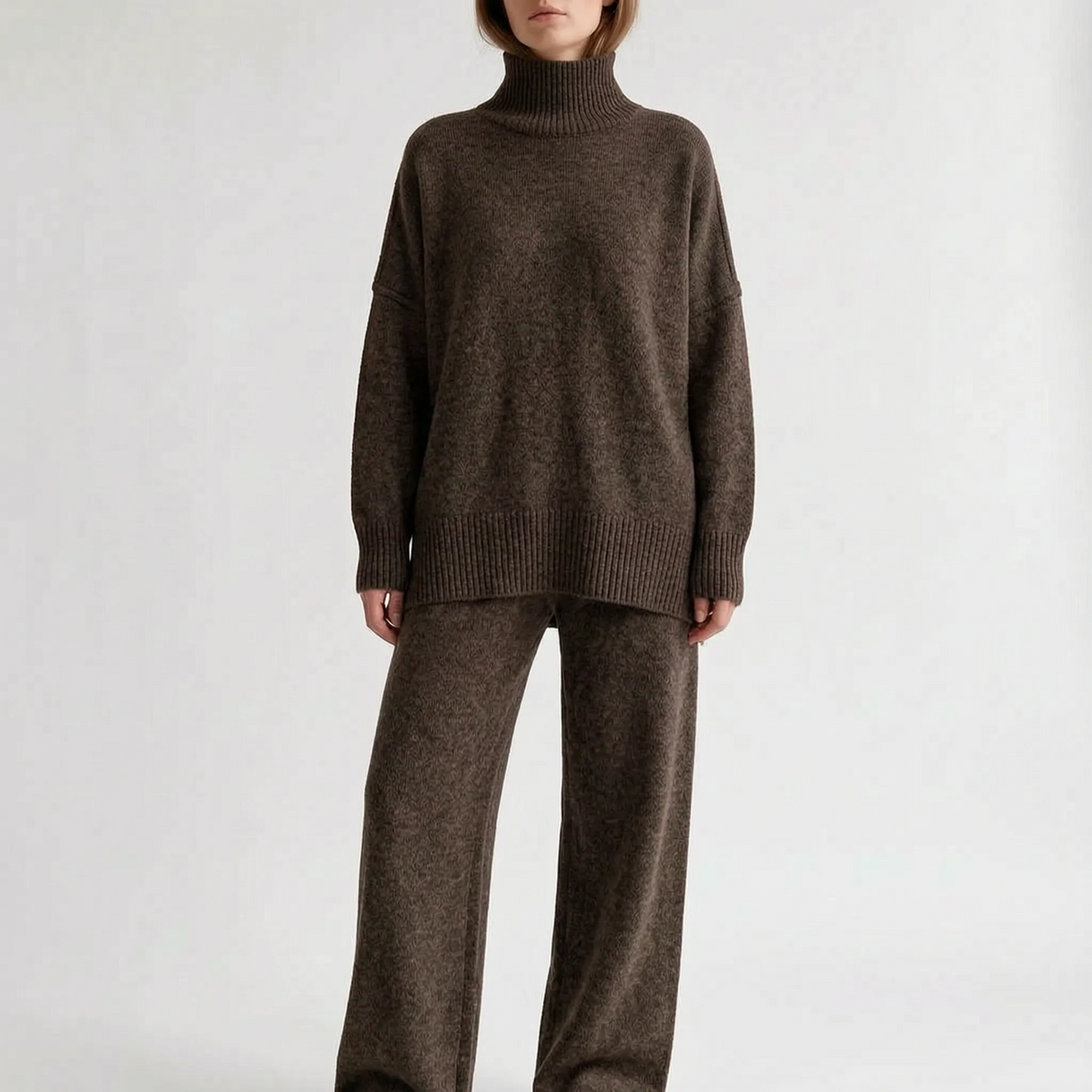 Women's relaxed turtleneck jumper and wide-leg trouser loungewear set