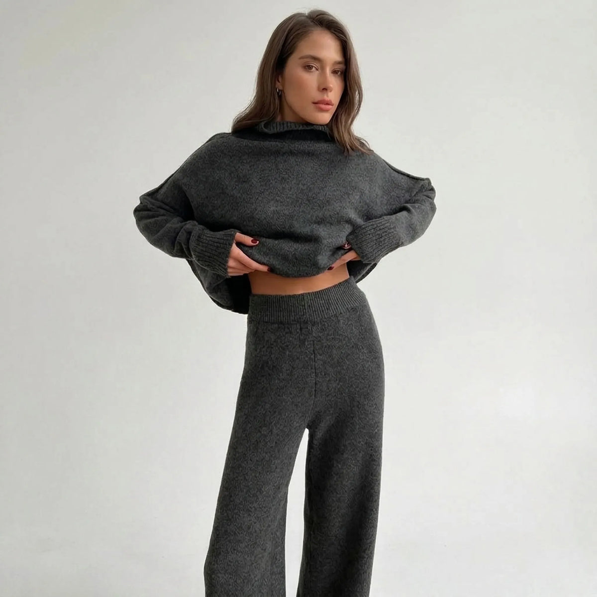 Women's relaxed turtleneck jumper and wide-leg trouser loungewear set