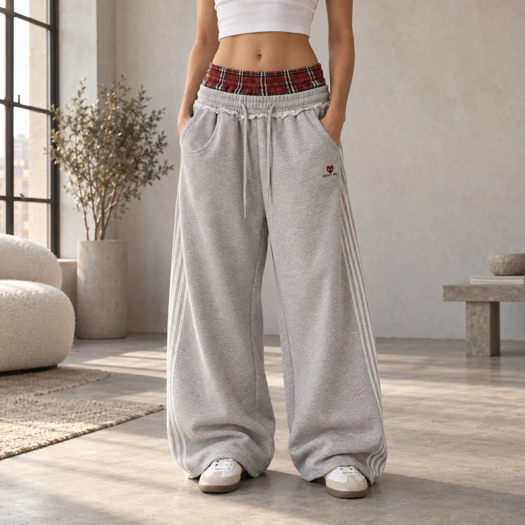 Women's wide-leg jogger trousers with double waistband and side stripes