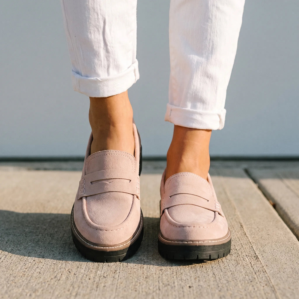 LuminaLoaf  - Slip-On Womens Loafers Daily Office Wear