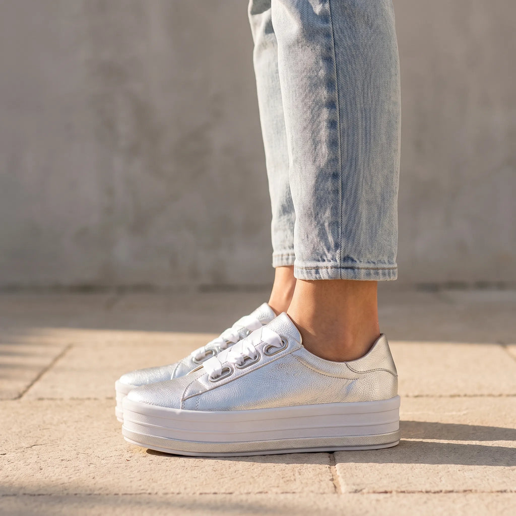 LuminaTread  - Metallic Platform Trainers Casual Outings