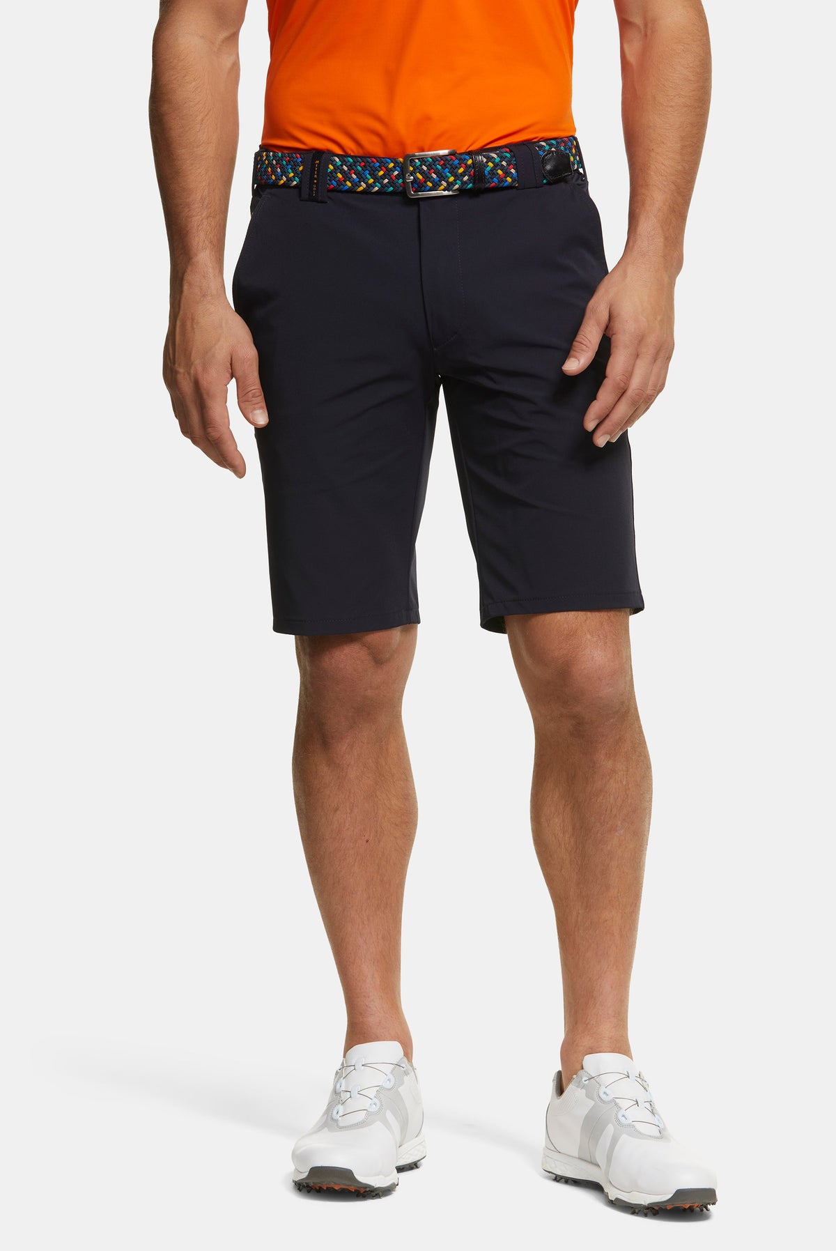 Men's straight-cut golf shorts with belt loops, zip fly and knee-length hems