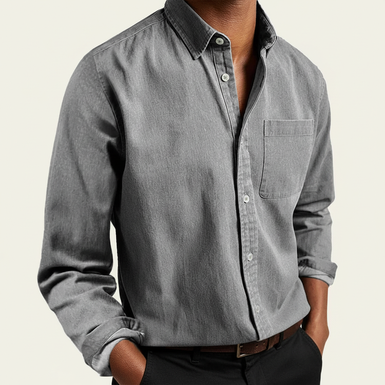 Men's long-sleeve button-front shirt with chest pocket and classic collar