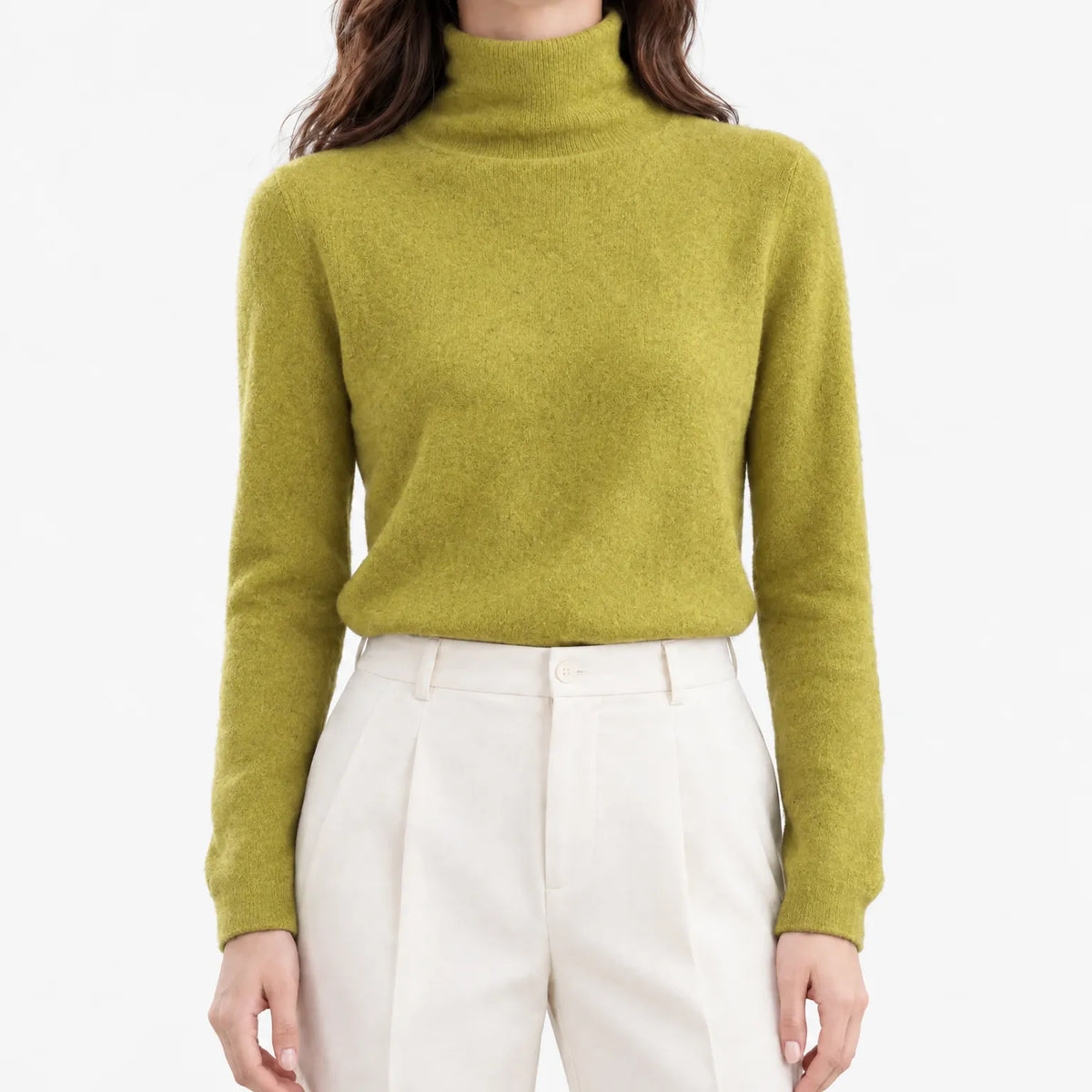 Women's long-sleeve turtleneck jumper with a plain knitted finish