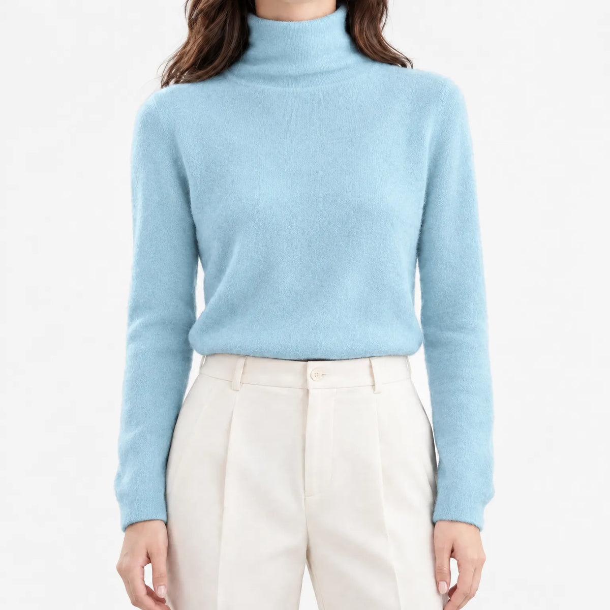 Women's long-sleeve turtleneck jumper with a plain knitted finish